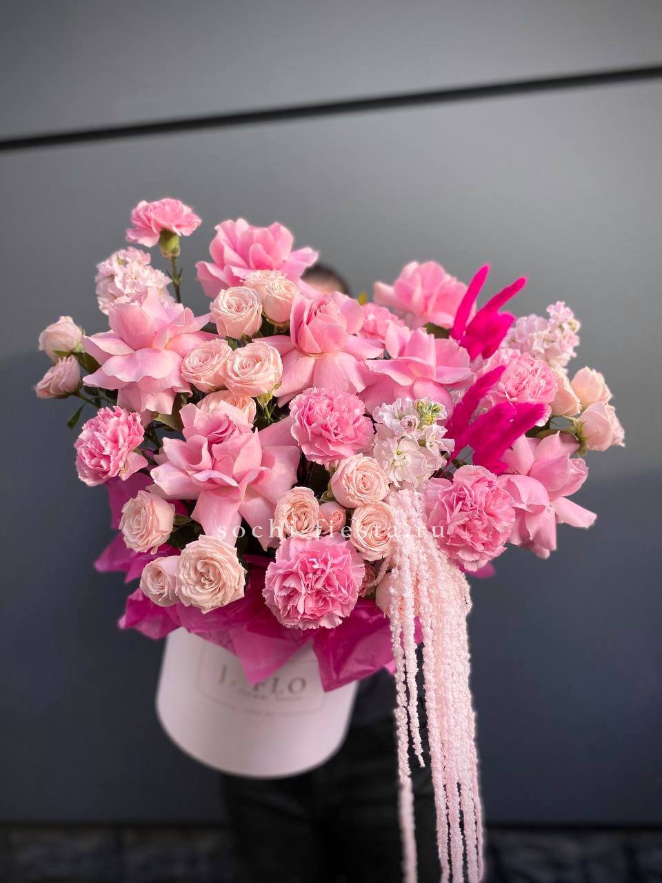 Цветы в коробках — купить в Нижневартовске