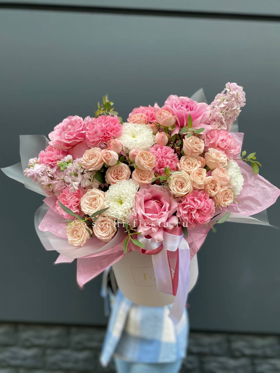 Авторский цветочный бокс — заказать в Нижневартовске