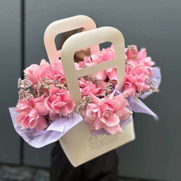 Сумочка розовых роз "Плинки" в Нижневартовске