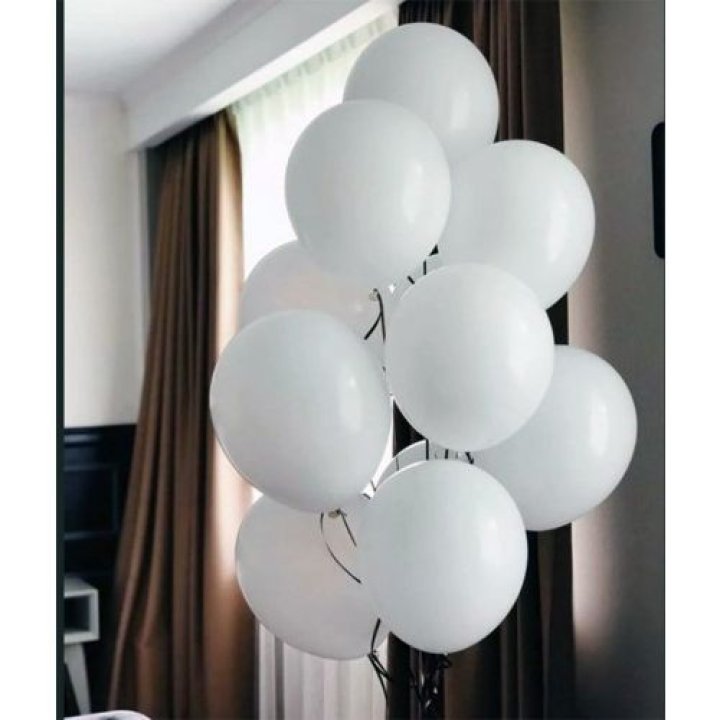 Фонтан шаров "Облако" в Нижневартовске