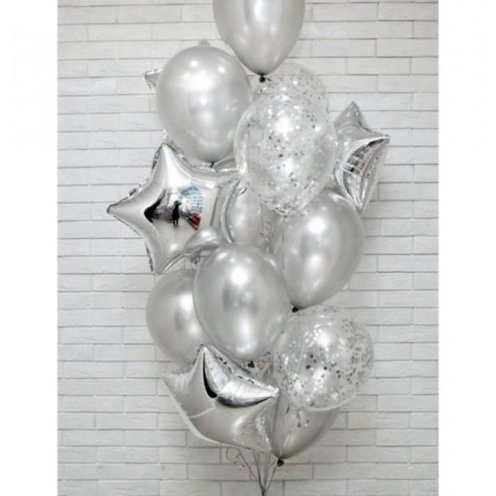 Фонтан шаров "Сильвер мун" в Нижневартовске