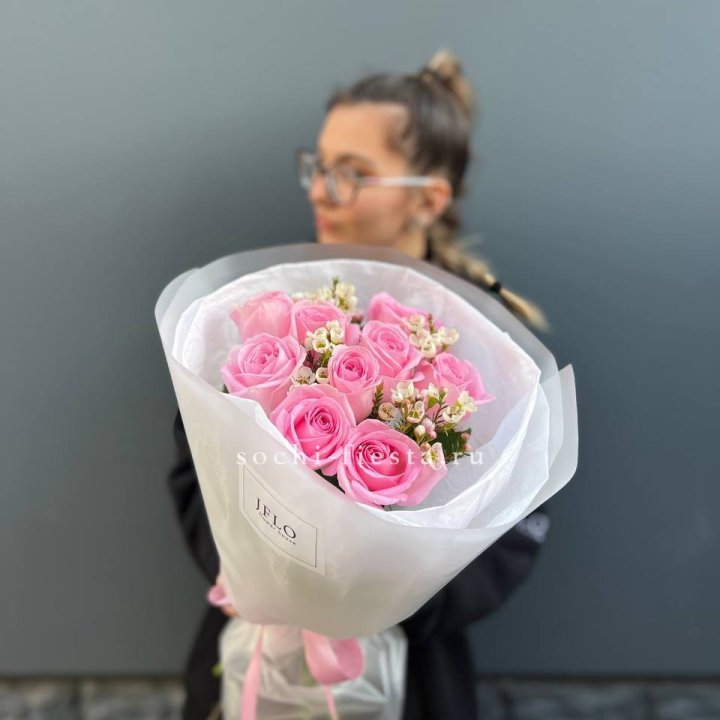 Букет розовых роз  в Нижневартовске