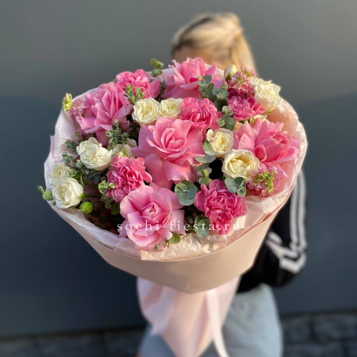  Букет "Малина" с доставкой в Нижневартовске