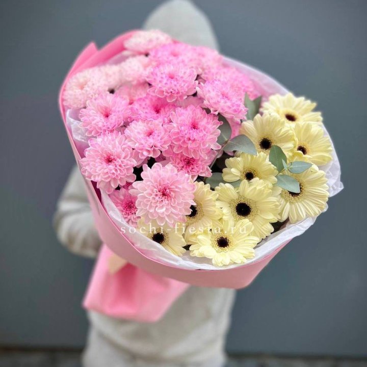 Дуо хризантем и гербер в Нижневартовске