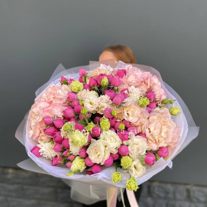  Букет  гортензий и Мисти с доставкой в Нижневартовске