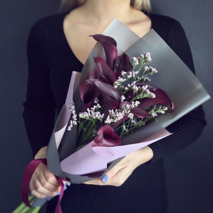 Букет фиолетовых калл в Нижневартовске