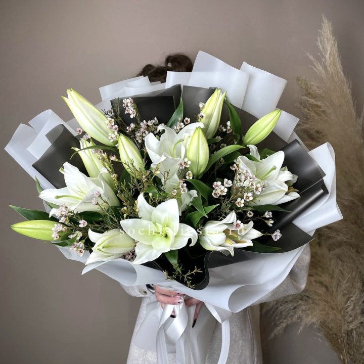 Букет лилий Снежная королева в Нижневартовске