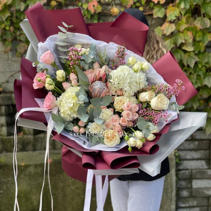 Авторский букет с протеей №1 в Нижневартовске