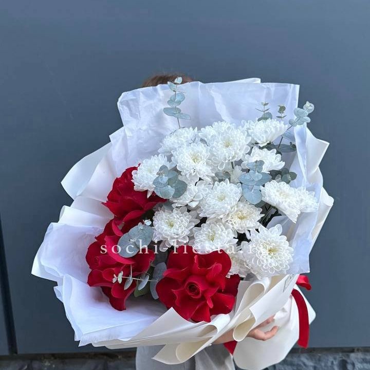 Дуо розы и хризантемы в Нижневартовске