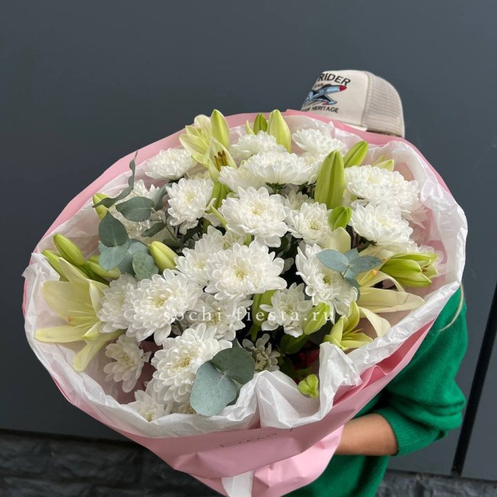  Букет  хризантемы и лилии с доставкой в Нижневартовске