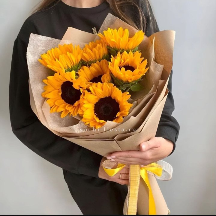 Букет из подсолнухов в Нижневартовске