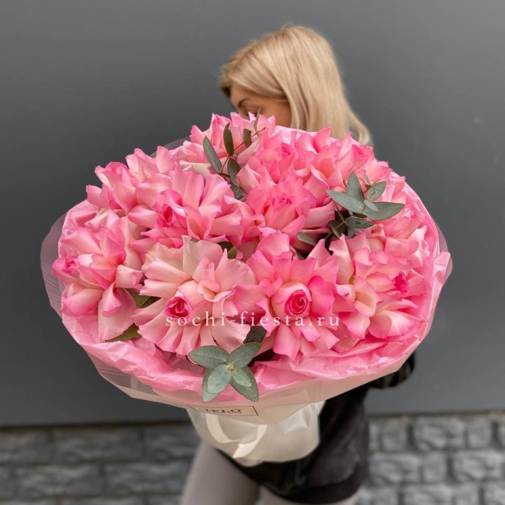 11 французских роз с доставкой в Нижневартовске