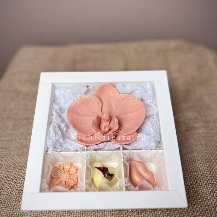 Конфеты из шоколада с Орхидеей в Нижневартовске