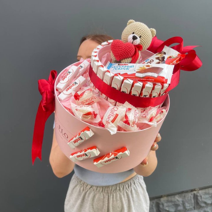 Бокс киндерами и раффаэлло 2 в Нижневартовске