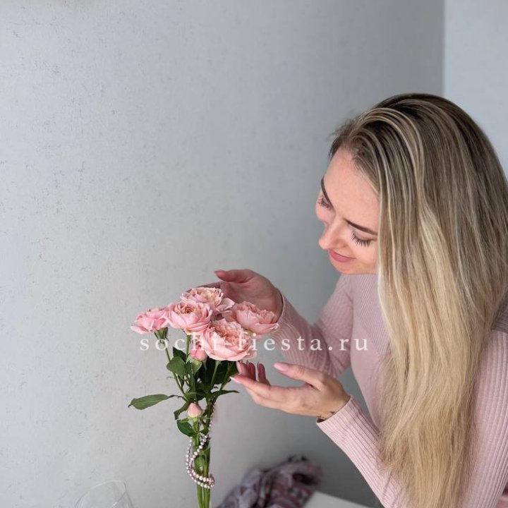 Цветочная подписка "Пакет маленький" в Нижневартовске