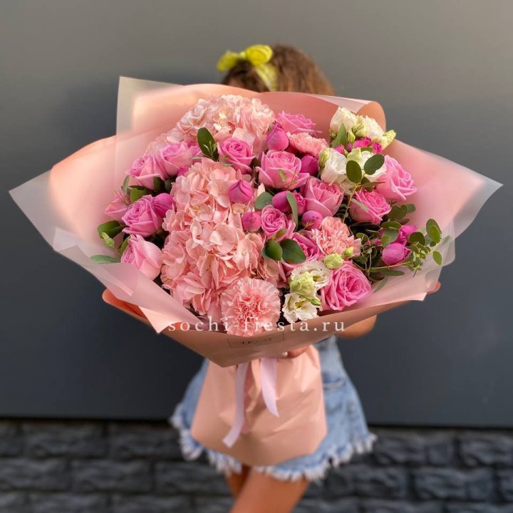 Авторский букет "Восторг" в Нижневартовске