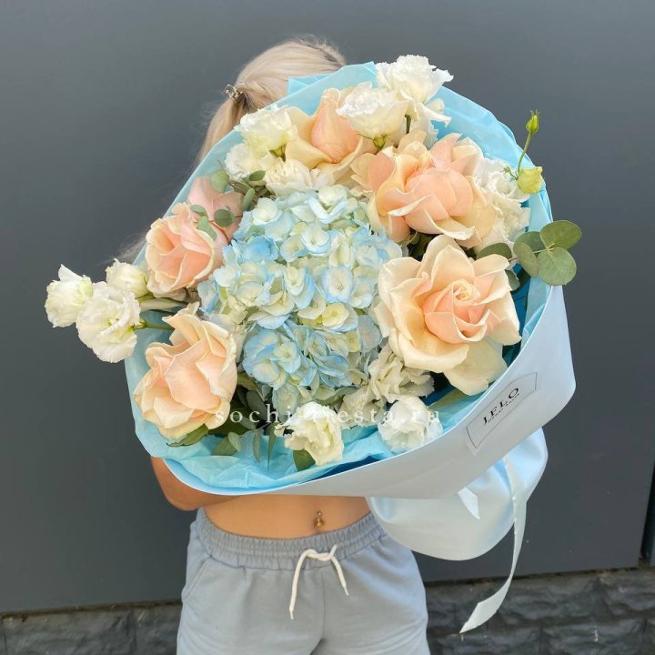 Сборный букет "Голубой закат" в Нижневартовске