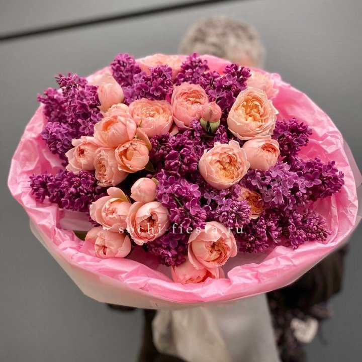  Дуо букет из кустовых роз и сирени в Нижневартовске