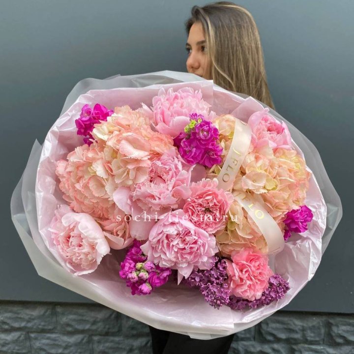  Букет "Фловер пионс" в Нижневартовске