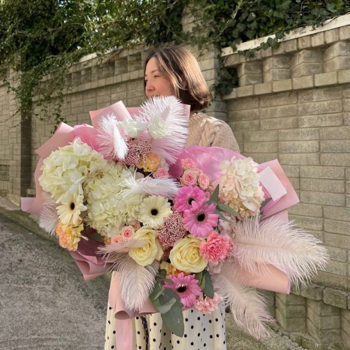 Дизайнерский букет "Валенсия" в Нижневартовске