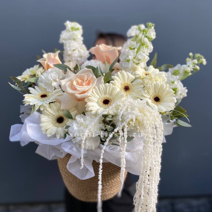 Цветы в джутовом кашпо "Валери" в Нижневартовске