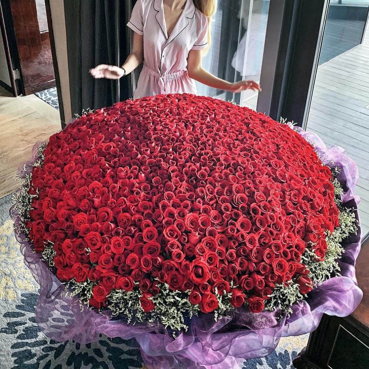 1001 роза в Нижневартовске