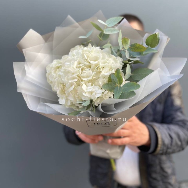  Букет  из белой гортензии в Нижневартовске