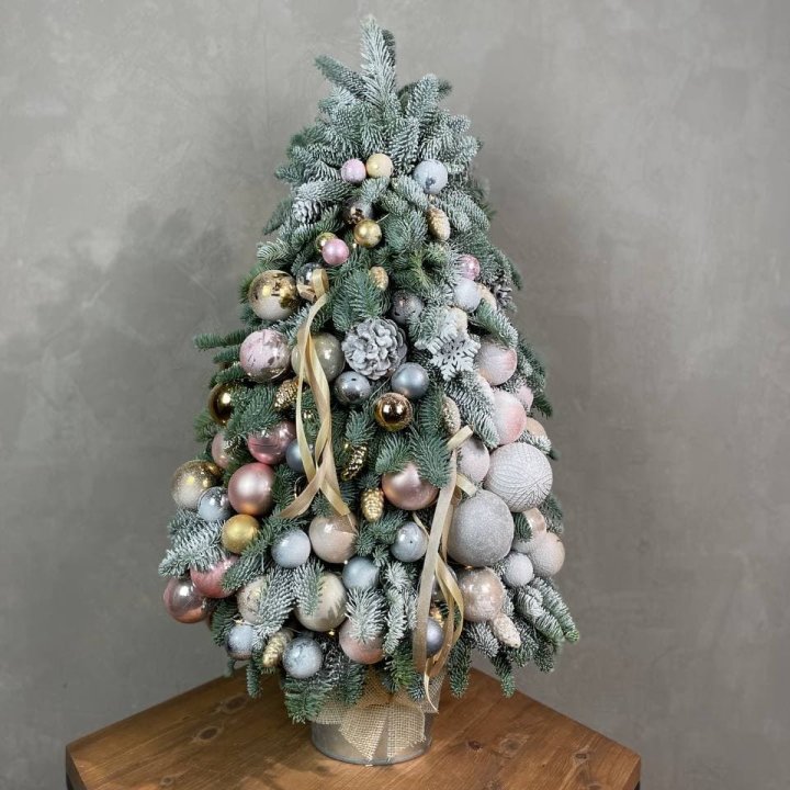 Новогодняя ёлка из веток датского нобилиса в Нижневартовске