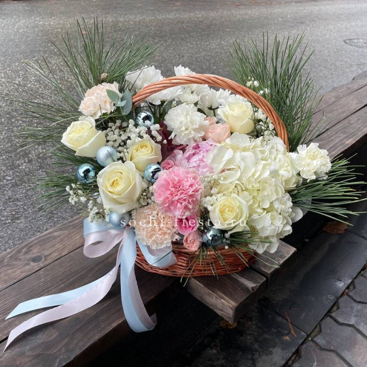Новогодняя корзина  в Нижневартовске