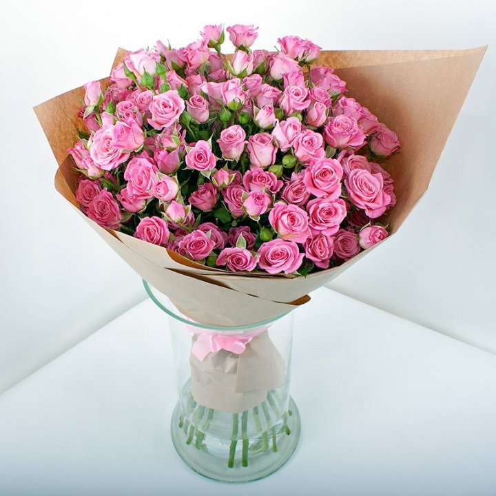 15 кустовых роз в Нижневартовске