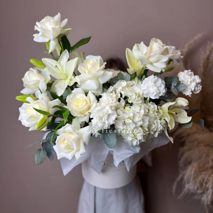 Цветочный бокс "Вайт дримс" в Нижневартовске