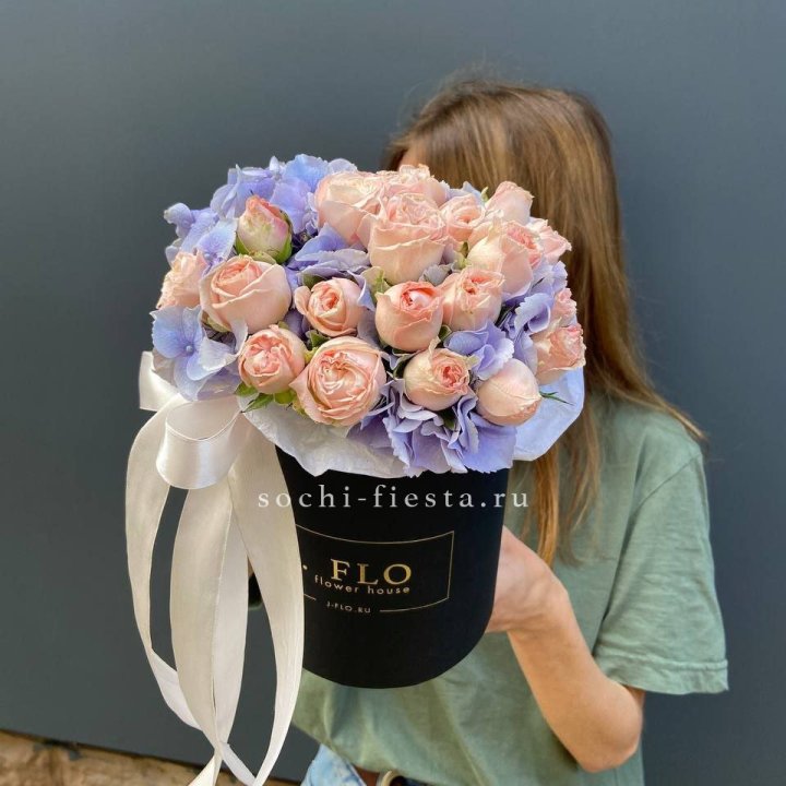 Бокс бомбастик и гортензия в Нижневартовске