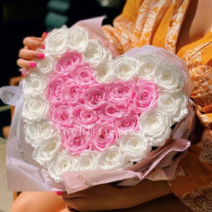 Бокс сердце с розами №2 в Нижневартовске