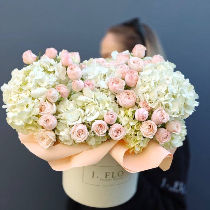 Дизайнерский бокс "Изабелла" в Нижневартовске