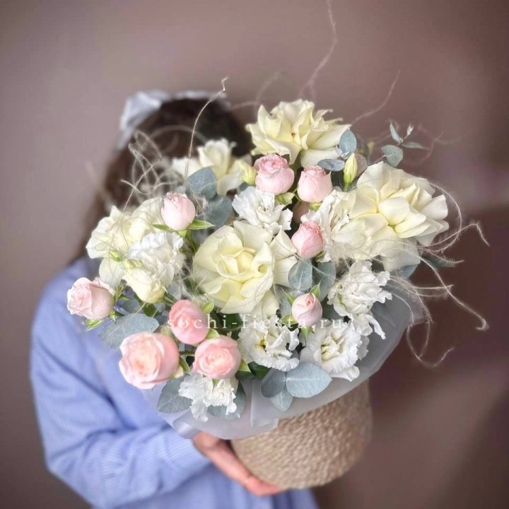 Авторский бокс "Милена" в джутовом кашпо в Нижневартовске