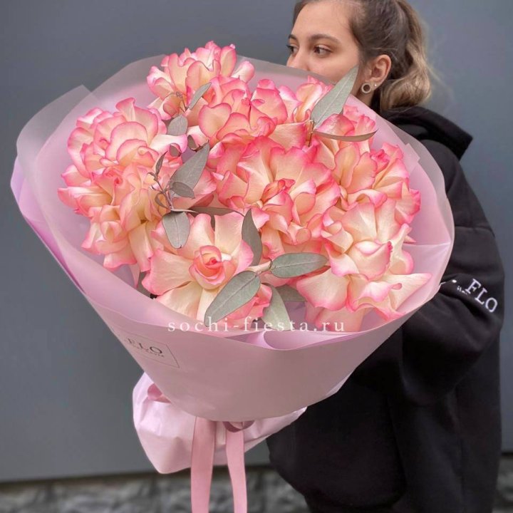 9 французских роз Джумилия в Нижневартовске