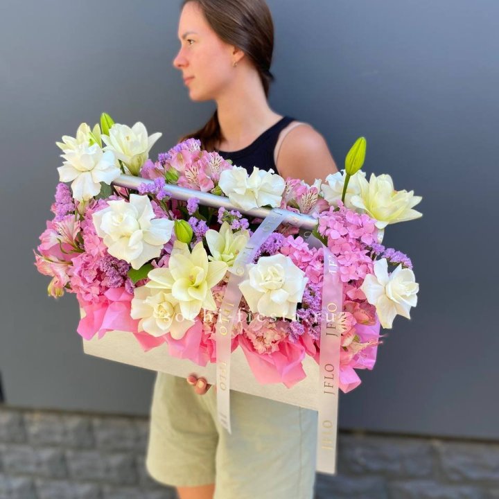 Большой бокс розовый в Нижневартовске