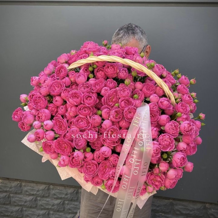 Корзина роз Мисти Баблс 151 в Нижневартовске