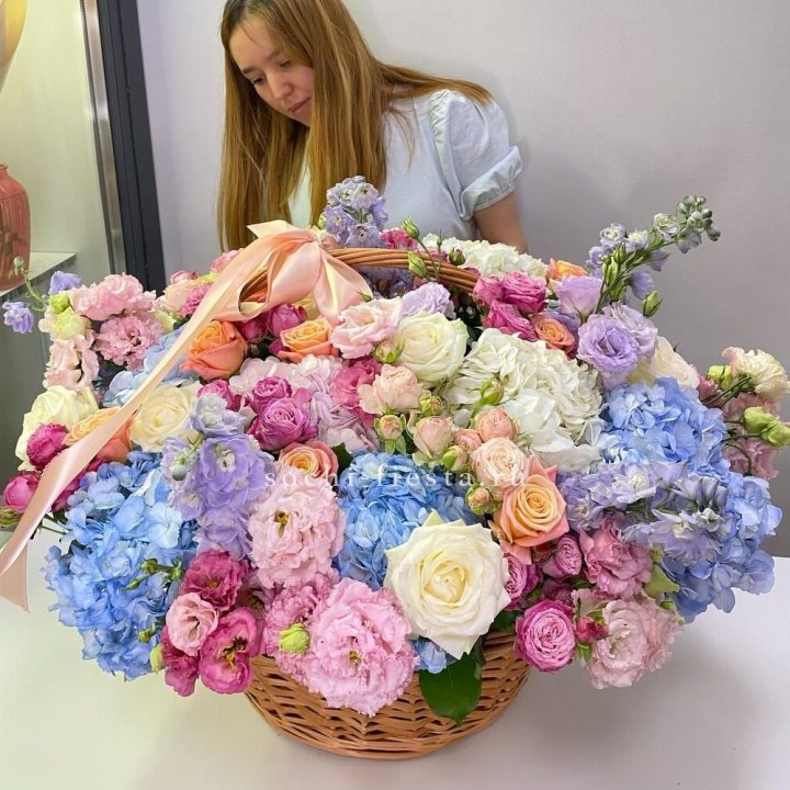 Авторская корзина "Экстра" с доставкой в Нижневартовске