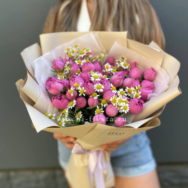 Дуобукет мисти с ромашками  в Нижневартовске