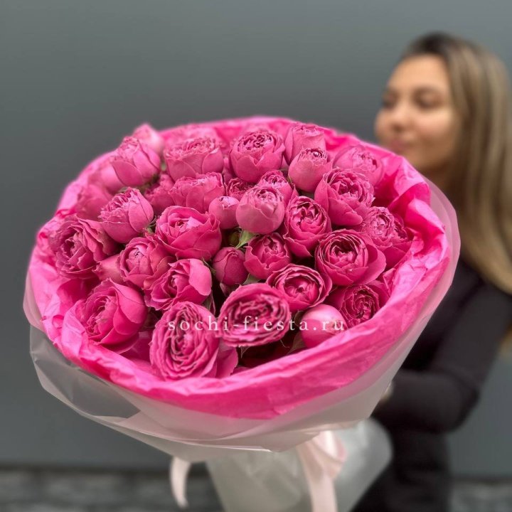 Букет из пионовидных роз  в Нижневартовске