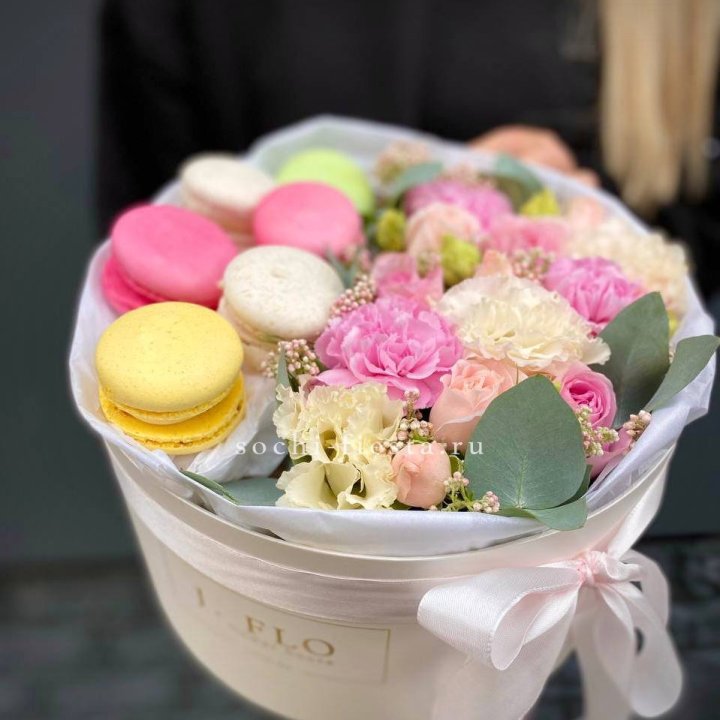 Бокс с макаронс "Тендернес" с доставкой в Нижневартовске