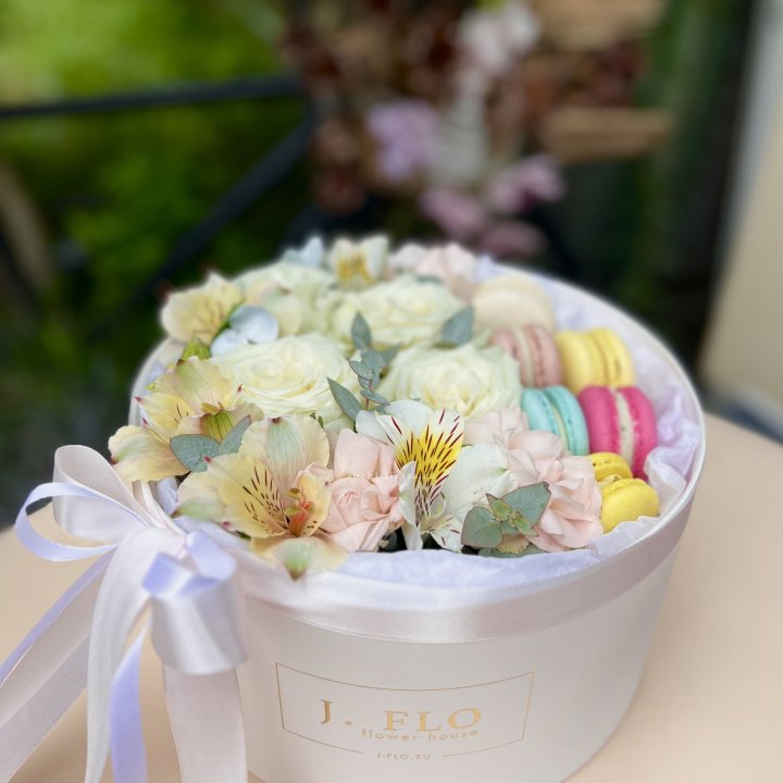 Цветочный бокс "Ника" в Нижневартовске