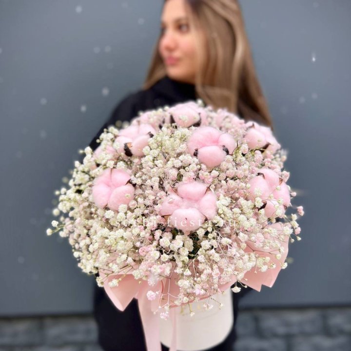 Гипсофилы с хлопком в шляпной коробке в Нижневартовске