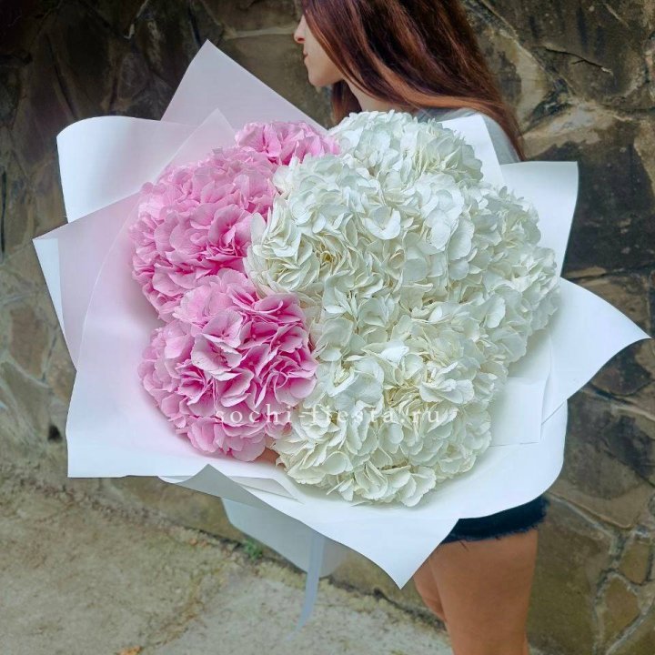 Букет гортензий №2 в Нижневартовске