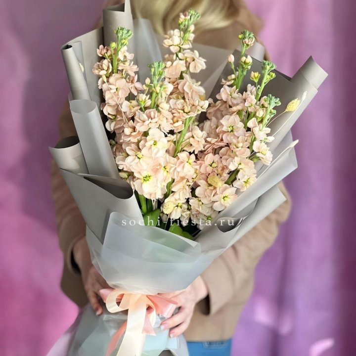 Букет ароматной маттиоллы №2 в Нижневартовске