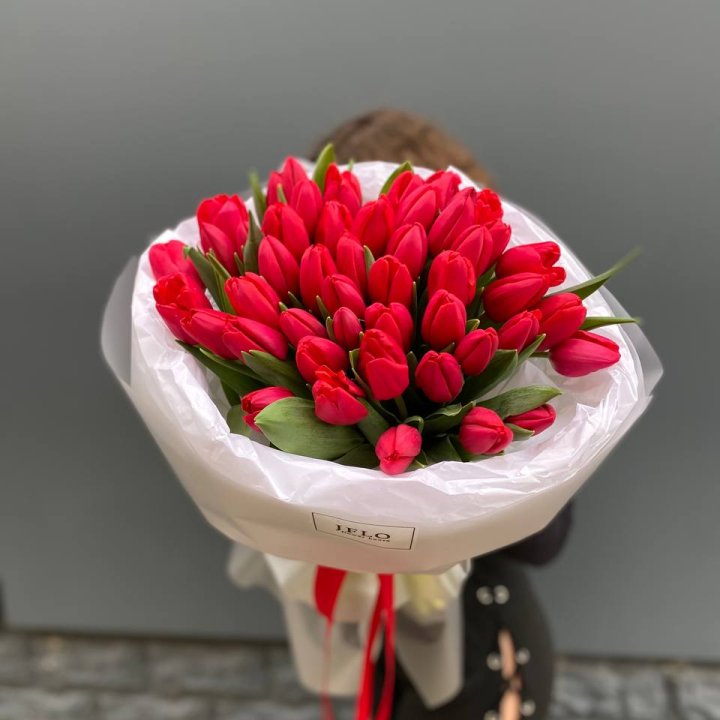 51 тюльпан "Любовь" в Нижневартовске