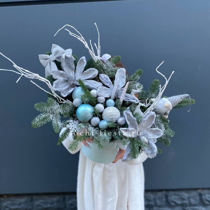 Композиция "Снежный цветок" в Нижневартовске