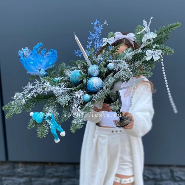 Композиция в бокале голубая в Нижневартовске