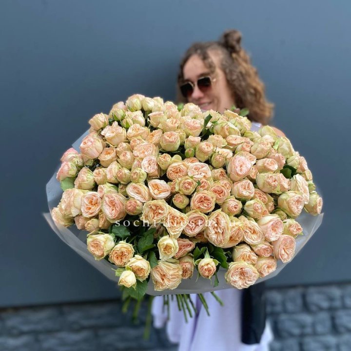 51 пионовидная роза в Нижневартовске